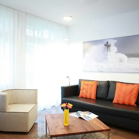 Warnemuende L Apartment *
