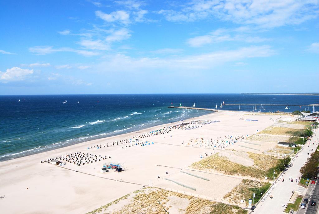 Warnemünde L Rostock